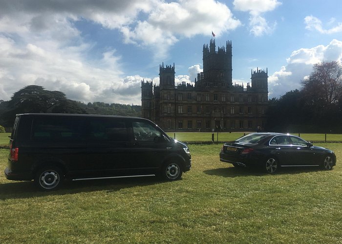 London to Southampton Transfer with Highclere Castle Stop